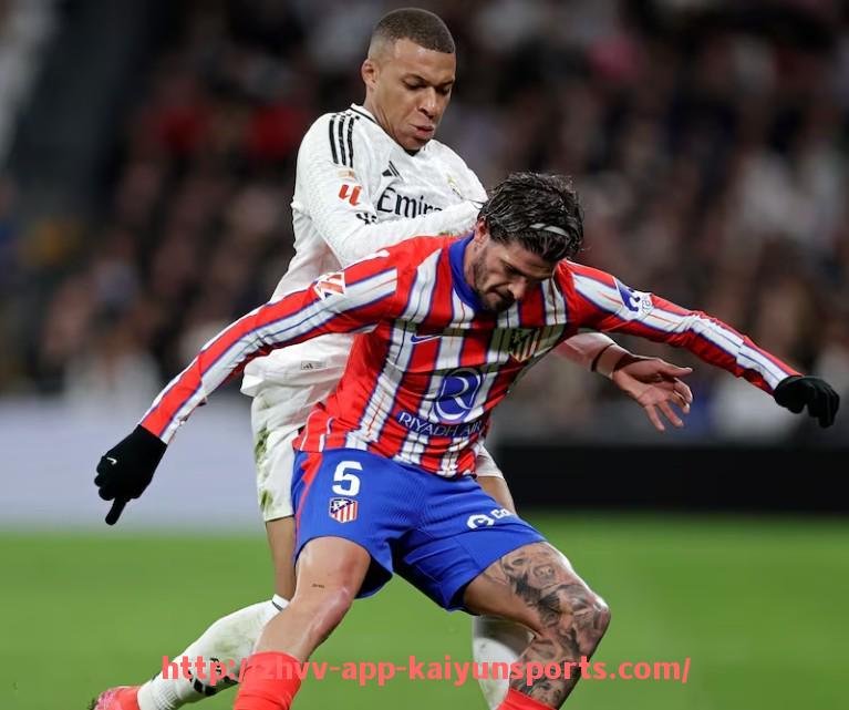 开云体育app下载-本轮英超比赛球员衣袖标识变化与纪念意义解析