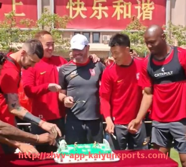 开云体育app下载-NBA凯尔特人三巨头的历史地位与成就